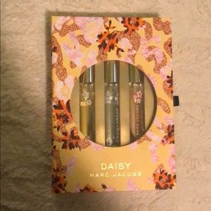 Marc Jacobs DAISY